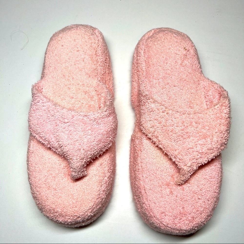 𝅺nwot Pink Vibration Slippers M
